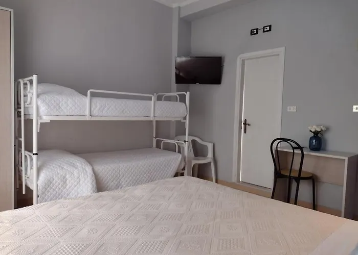 Hotell Le Ali 2*
